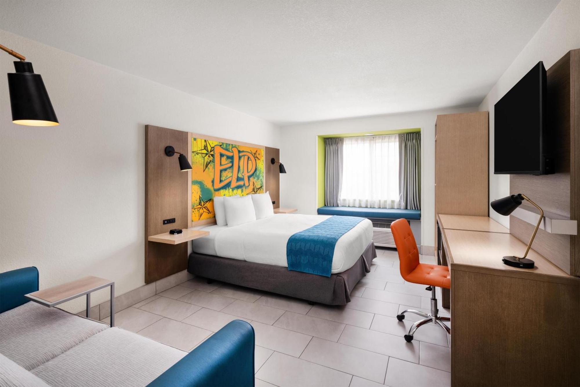 King Room with Roll-In Shower - Disability Access,1739410440:JPEG