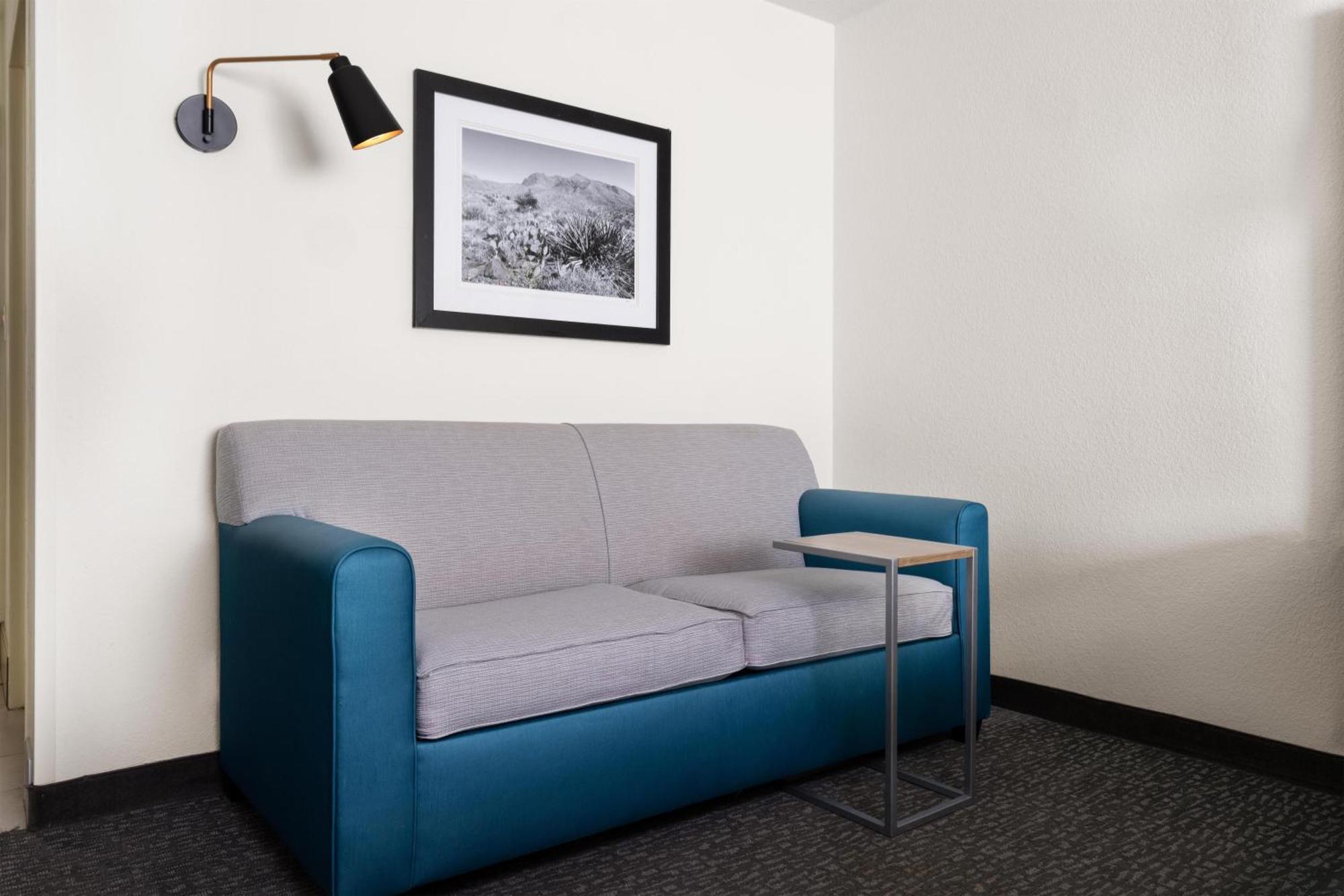 King Room with Sofa,1739410424:JPEG